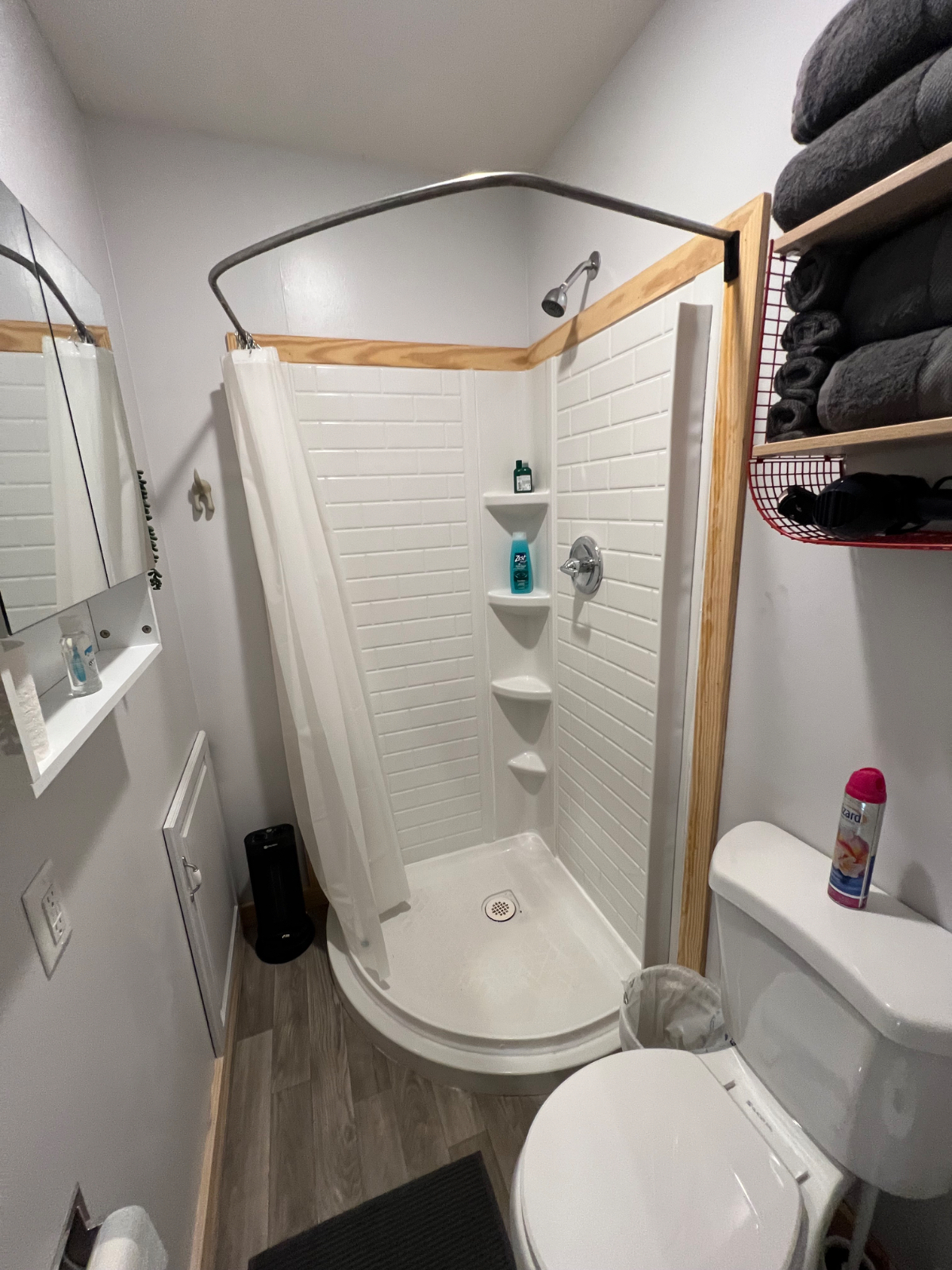 Cozy Studio Apartment conveniently located - Photo 6