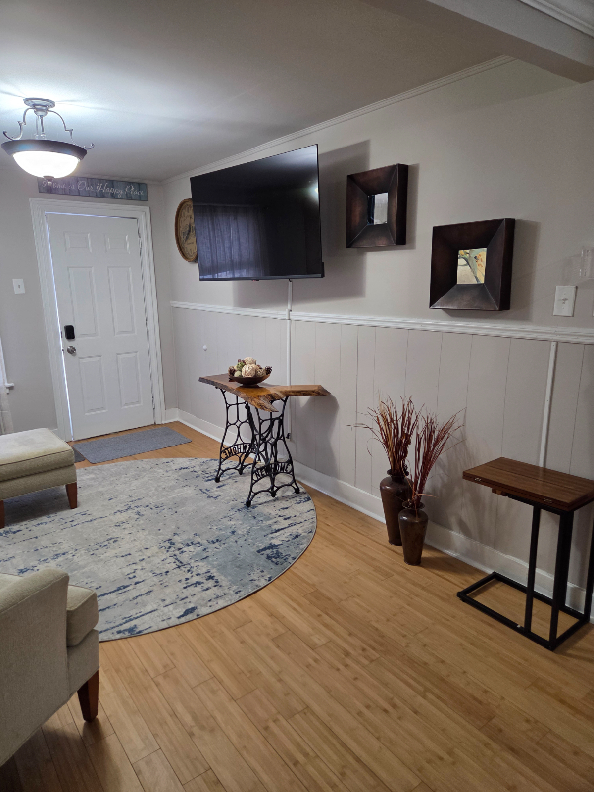 2 Bdrm 2nd Floor Apt in Historical GE... - Photo 2