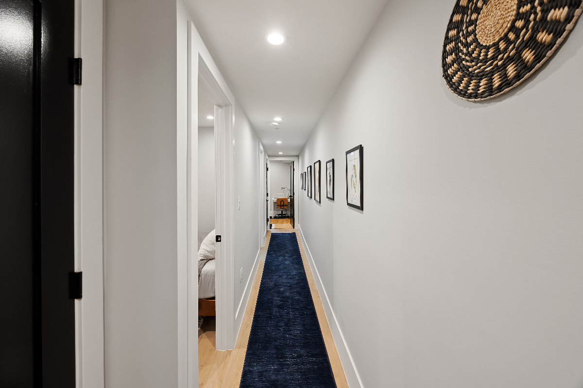 900sf Garden Suite | Mins to Hospitals | 2b/1ba - Queen&King | Indep HVAC & W/D | Fully Furnished w/ - Photo 11