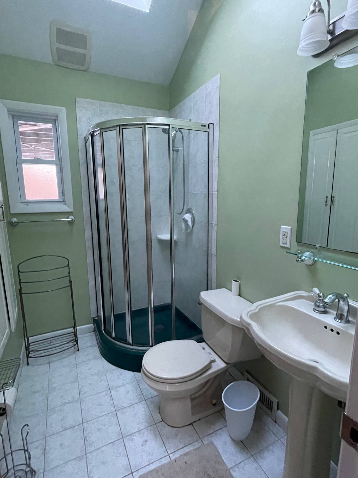 Hill House - Photo 11