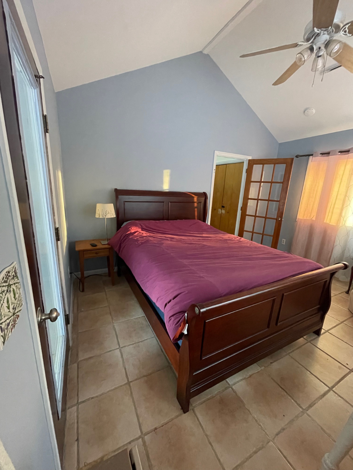 Hill House - Photo 10