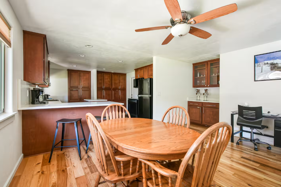 Spacious Old Mill Duplex - Unit A - Photo 6