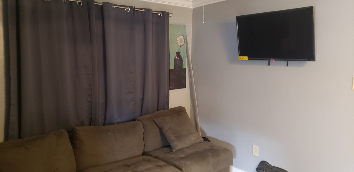 Cozy apartment near Hospital, Malls, Hard Rock casino/ Stadium and Stores - Photo 3