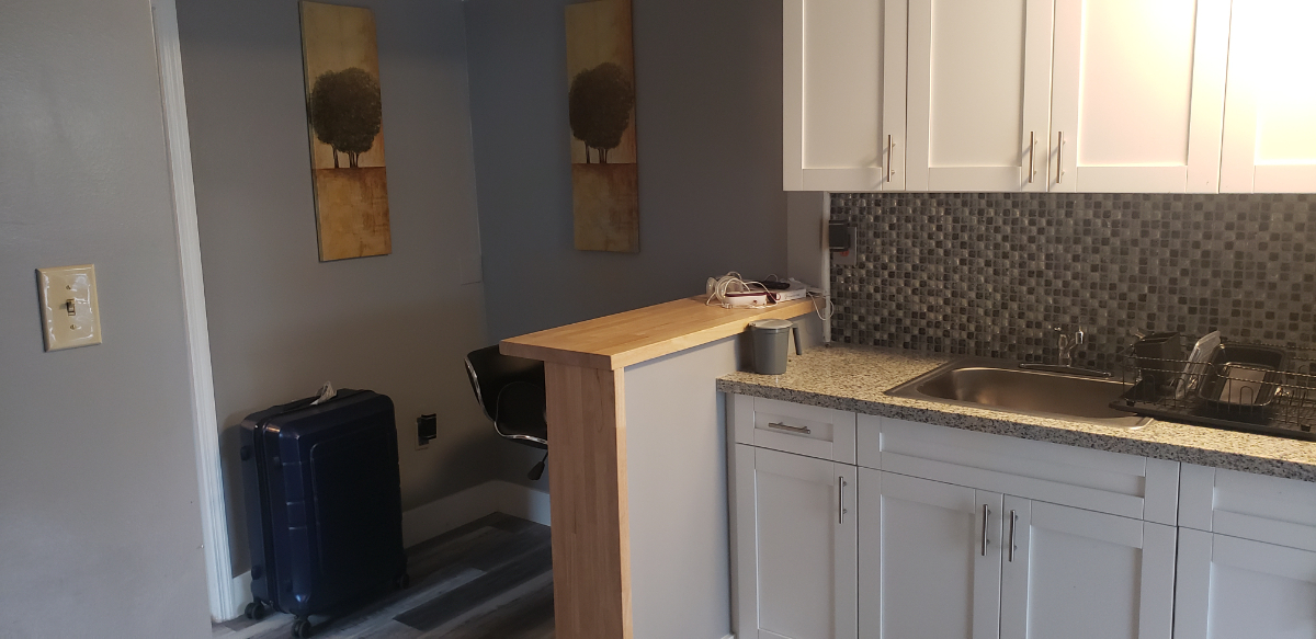 Cozy apartment near Hospital, Malls, Hard Rock casino/ Stadium and Stores - Photo 7
