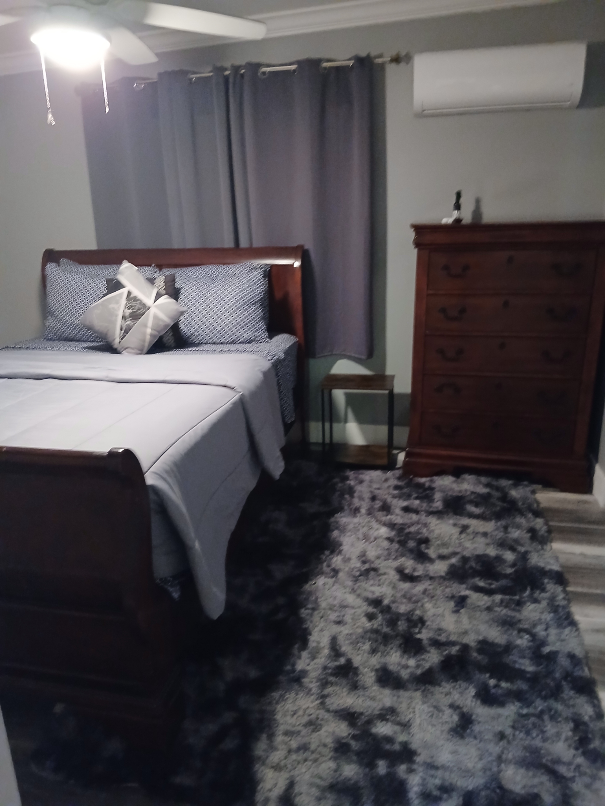 Cozy apartment near Hospital, Malls, Hard Rock casino/ Stadium and Stores