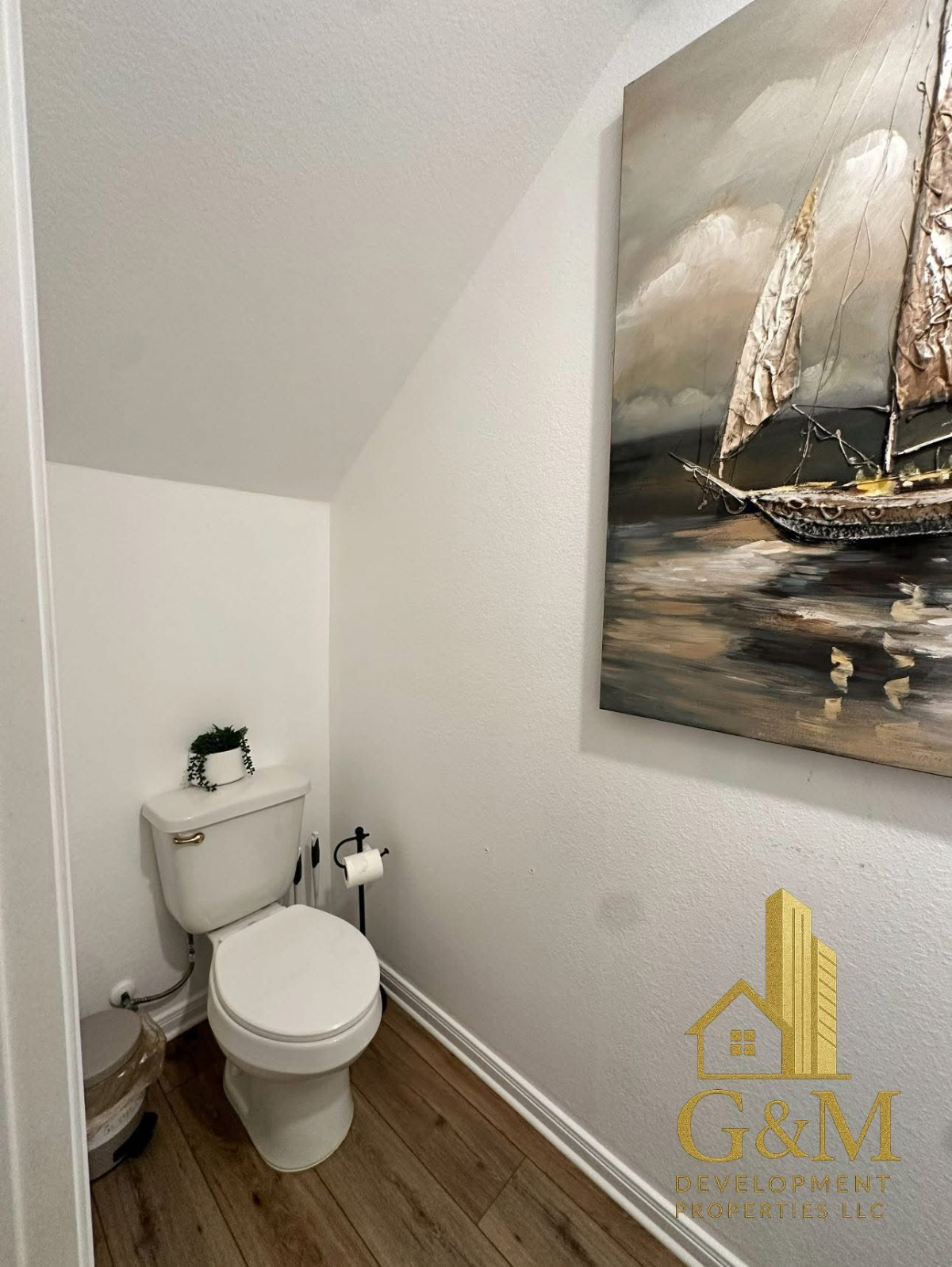 Comfortable 3 Bedroom Home in a Calm Neighborhood - Photo 6