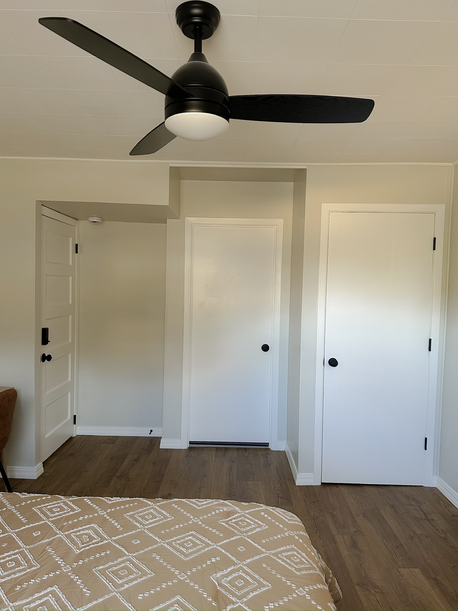 Cozy Private Room with Private External Bathroom - Photo 4
