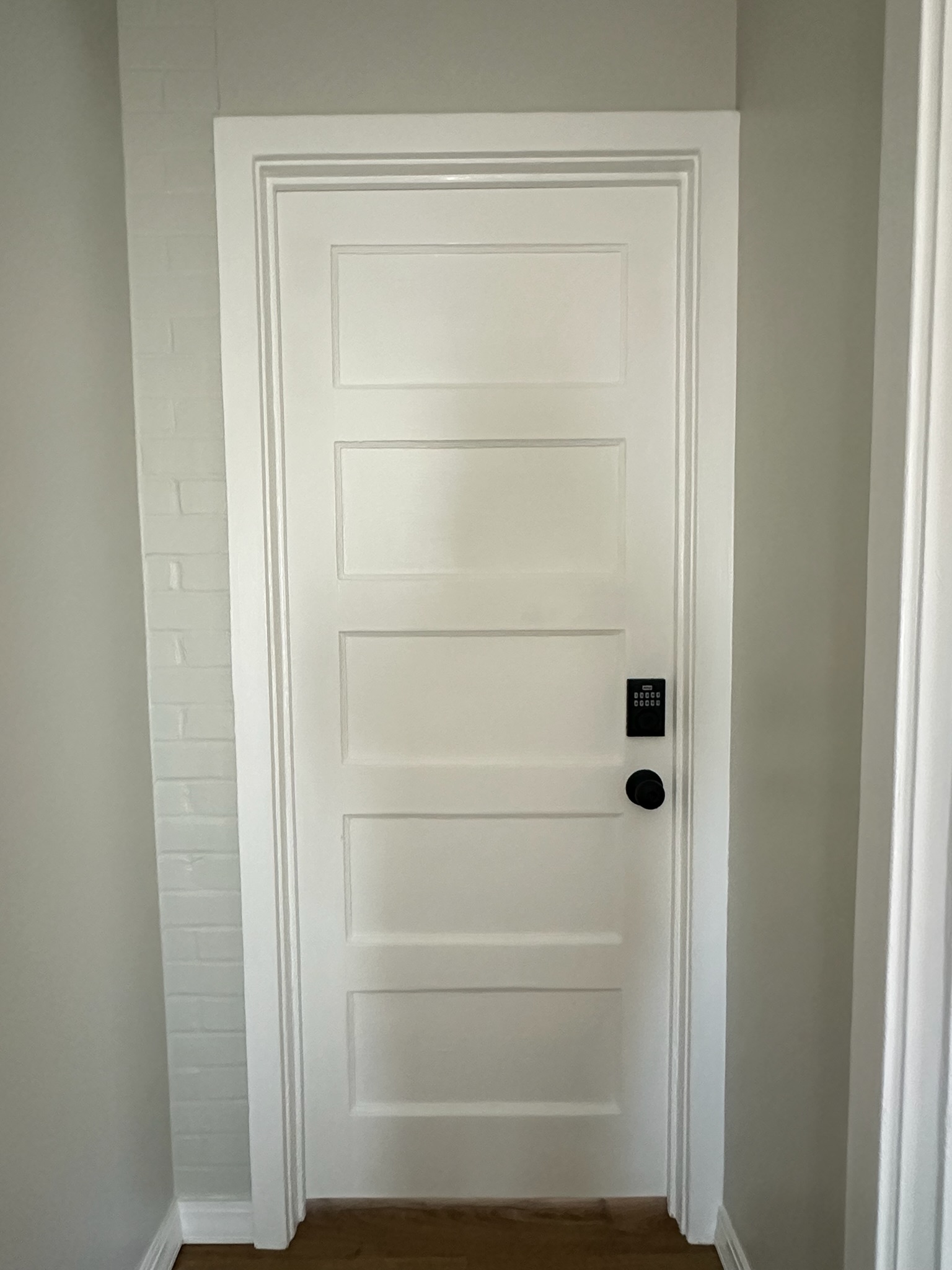 Cozy Private Room with Private External Bathroom - Photo 7