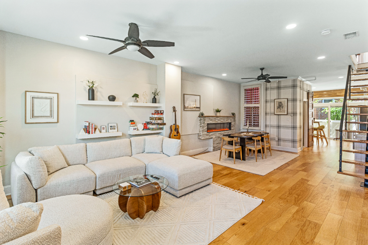 Spacious 3BR/1.5BA Home in Bloomingdale - Great for Families or Professionals - Photo 2