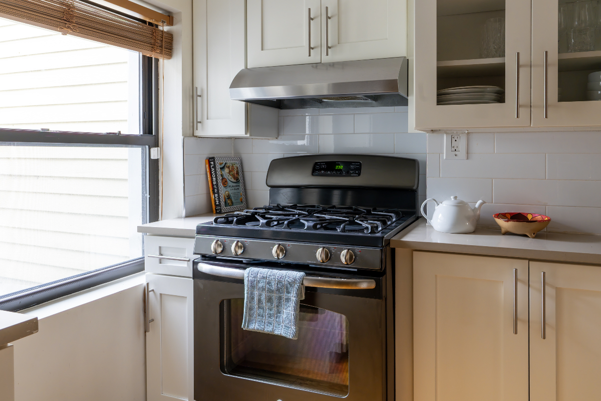 New apartment in amazing location - Photo 3