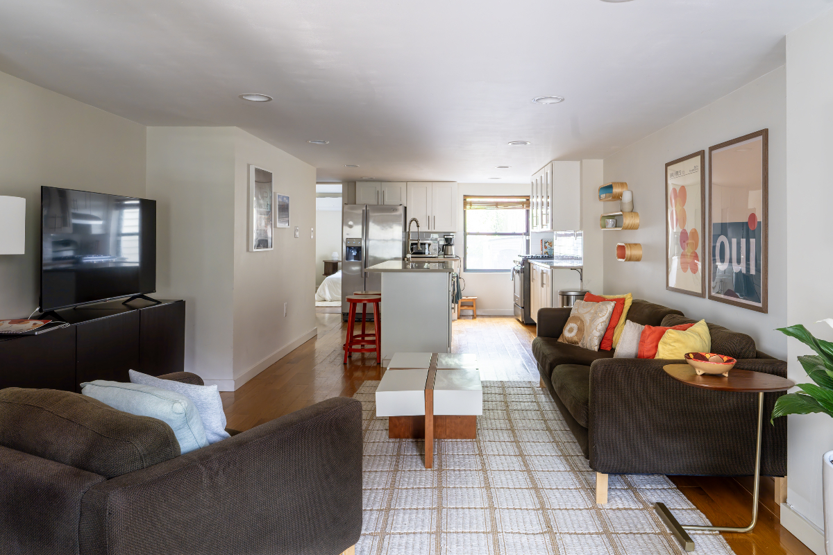 New apartment in amazing location - Photo 4