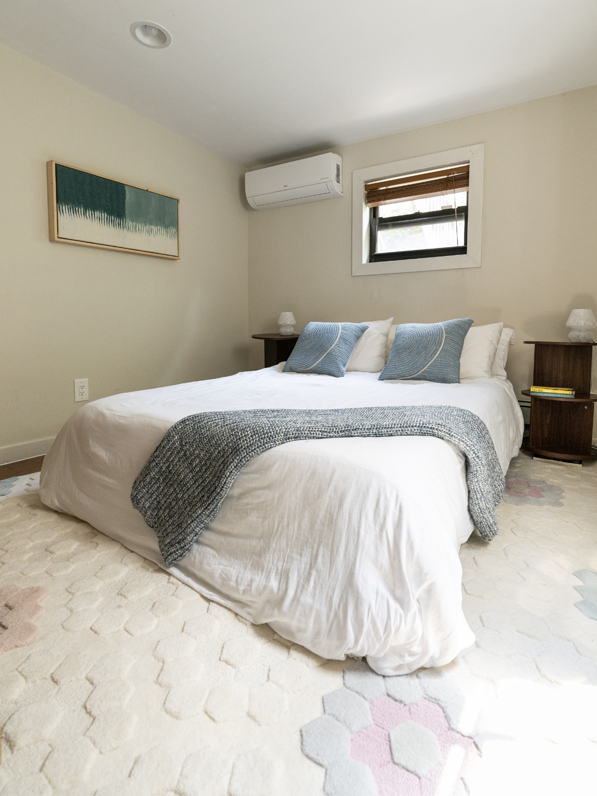 New apartment in amazing location - Photo 5