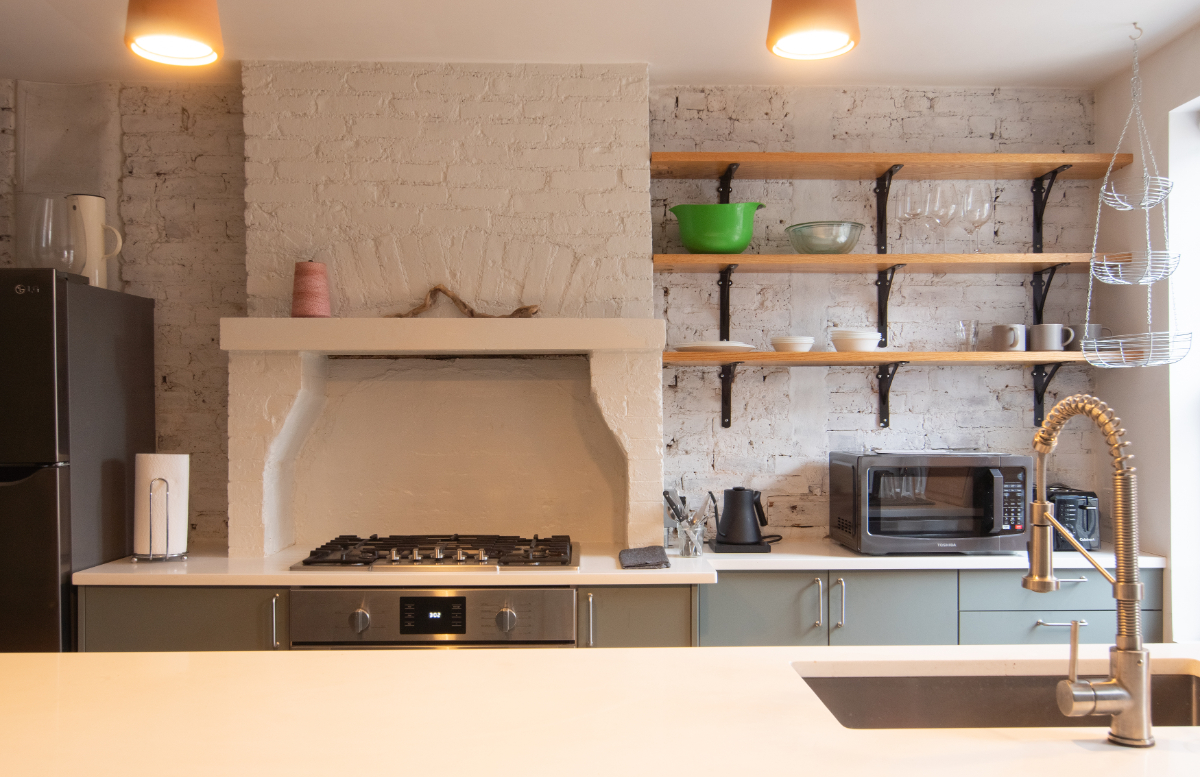 Charming & Modern 1BR Brownstone Garden Apartment - Photo 5