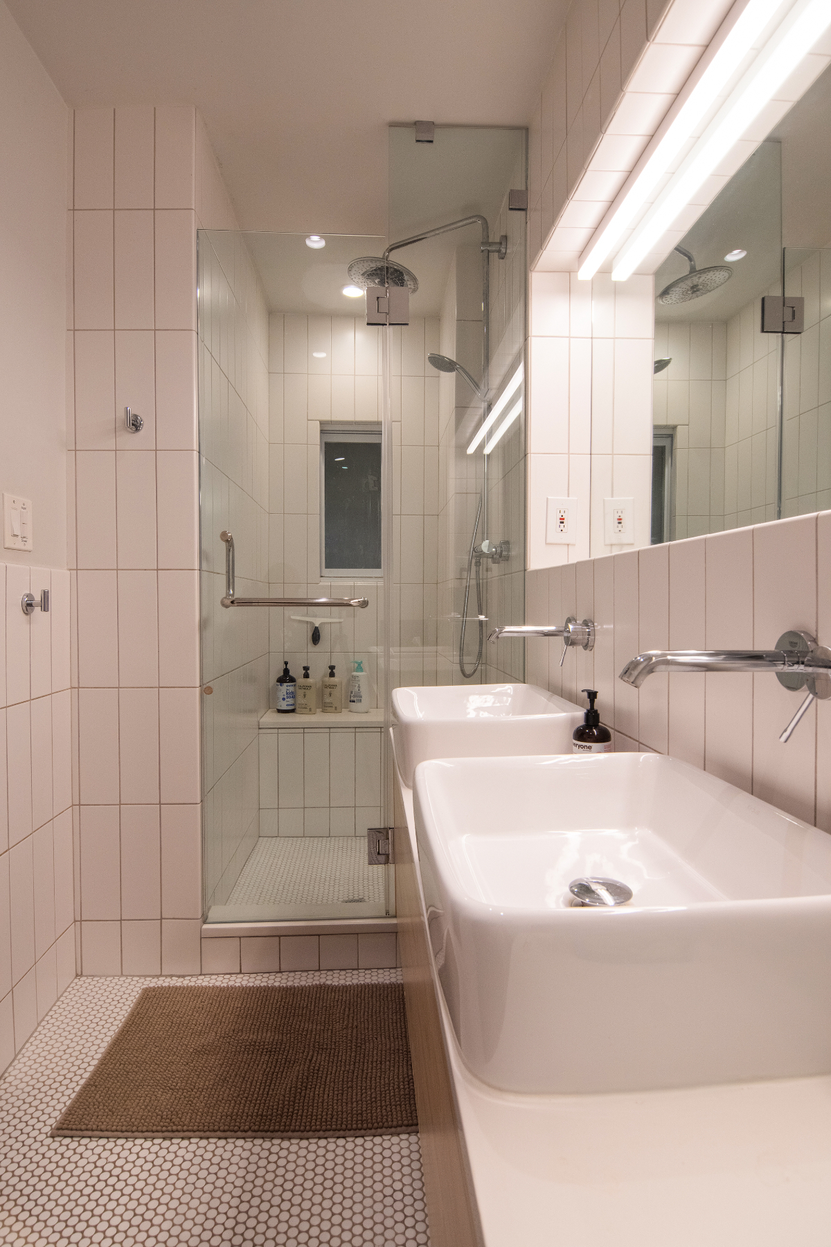 Charming & Modern 1BR Brownstone Garden Apartment - Photo 8