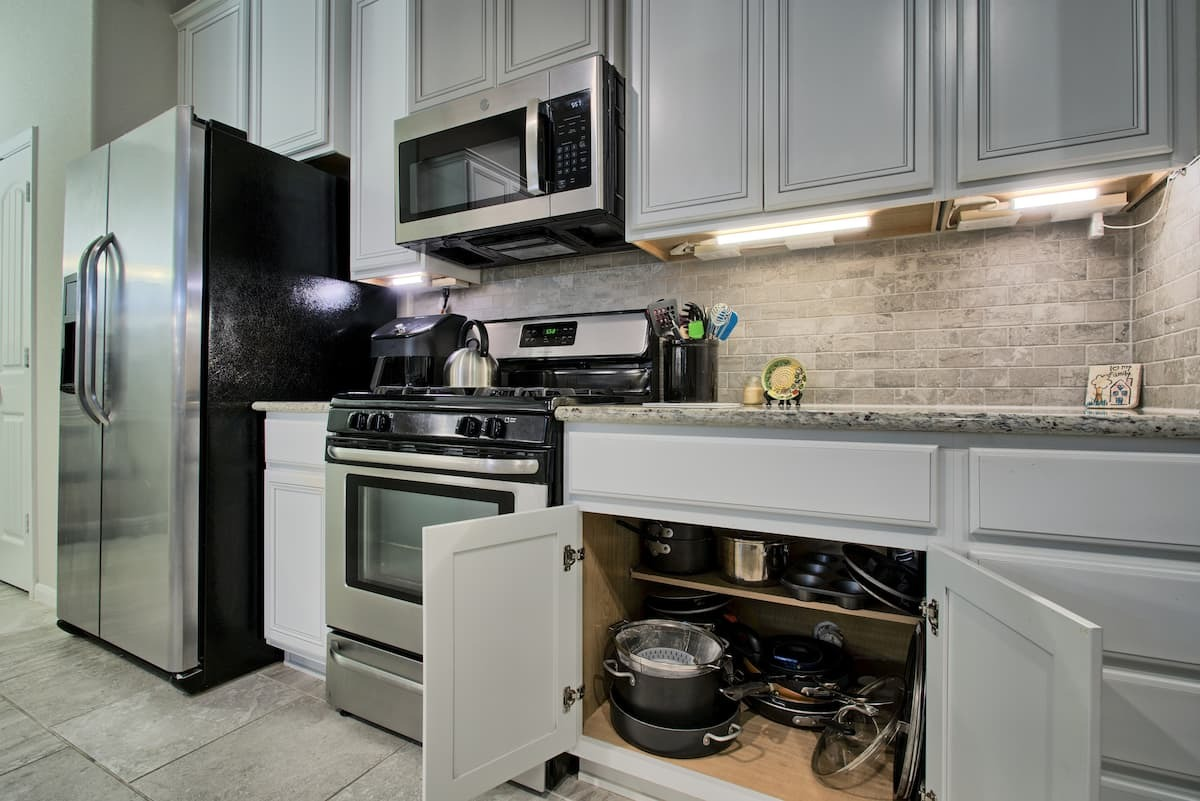 Furnished Room With Shared Home Comforts And Outdoor Kitchen - Photo 6