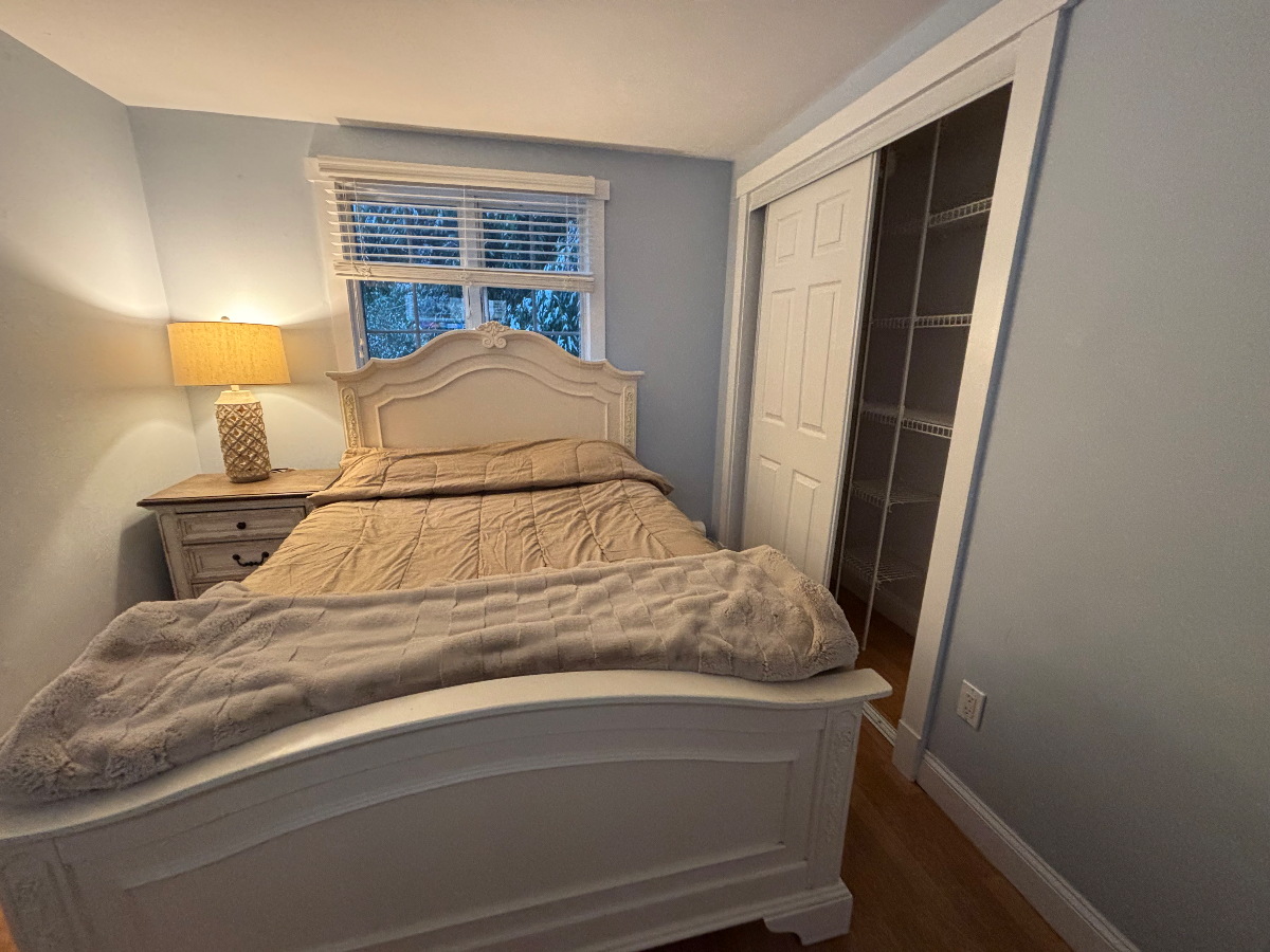 Town of ardsley room for rent - Photo 1