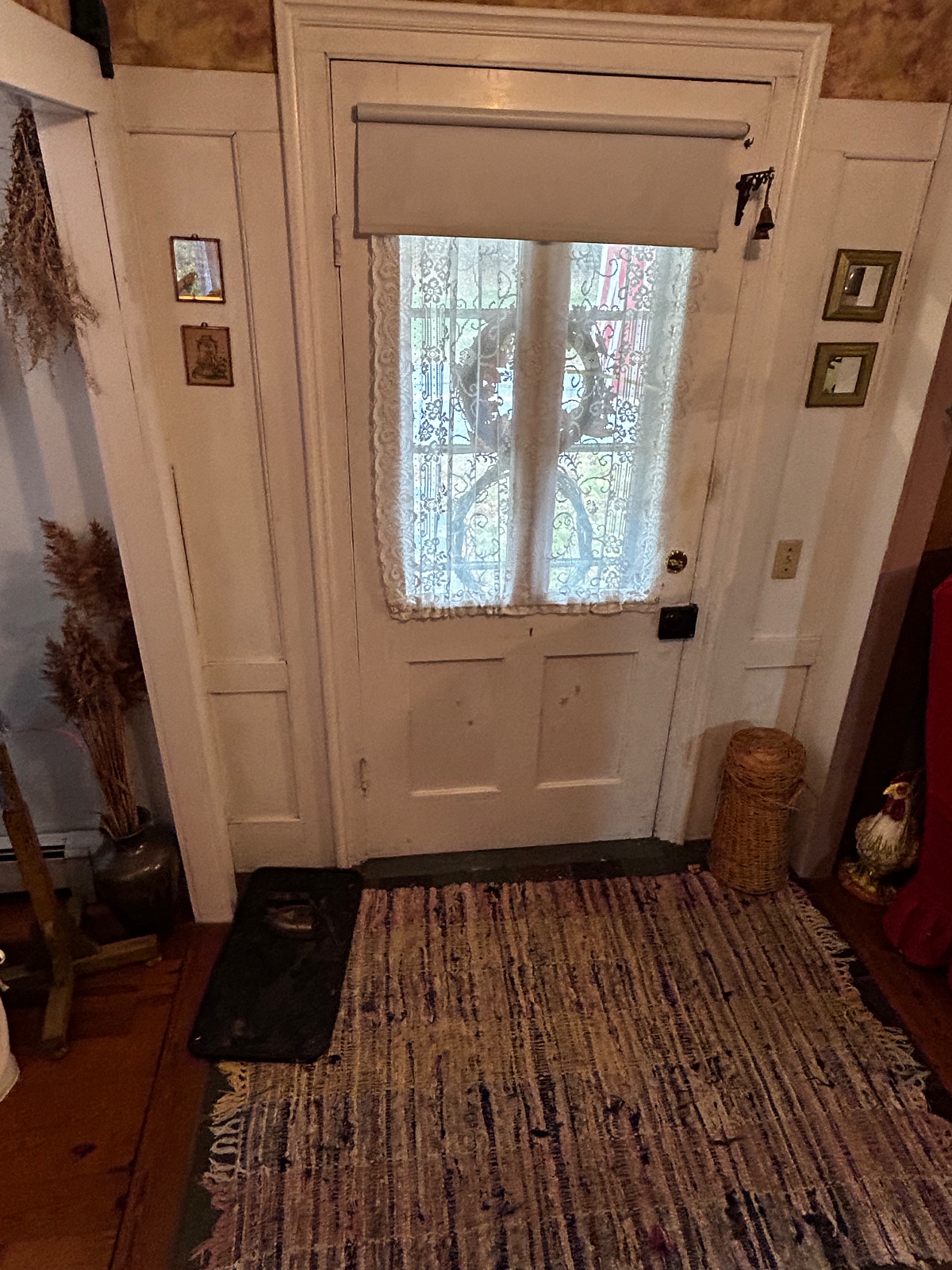 Charming Historic Home Sleeps 6, Near Bennington Hospitals - Photo 2