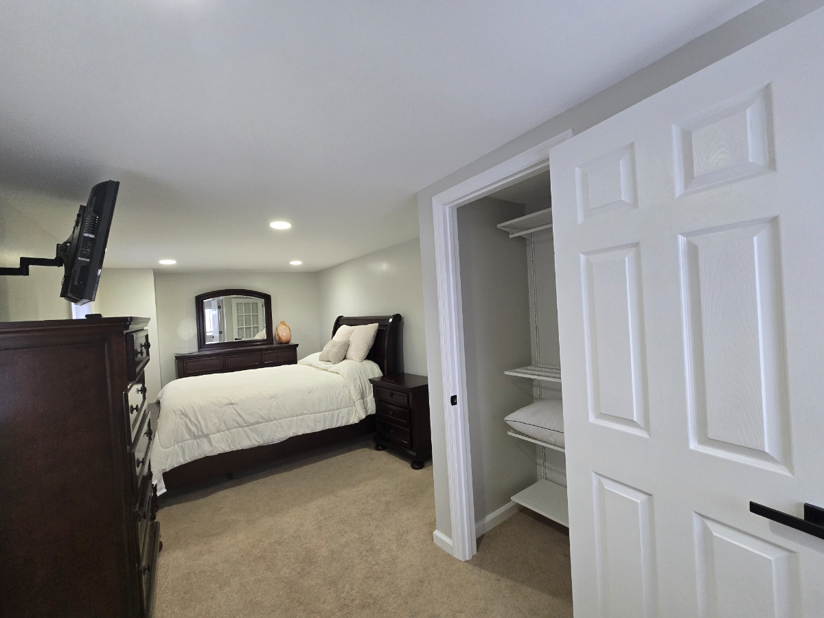 Twin Room With Smart TV - 1 - Photo 2