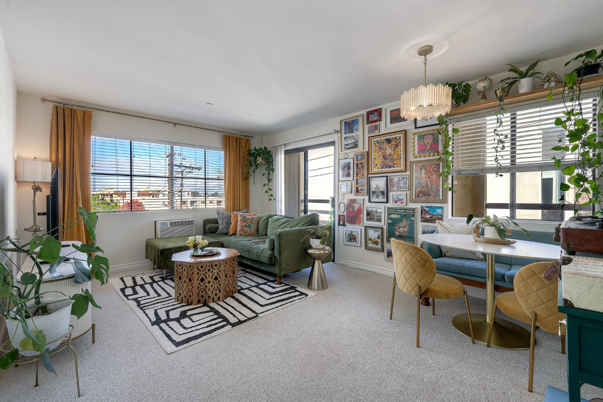 Vibrant & Cozy Hillcrest Furnished Condo near Hospitals and Dining - Photo 2