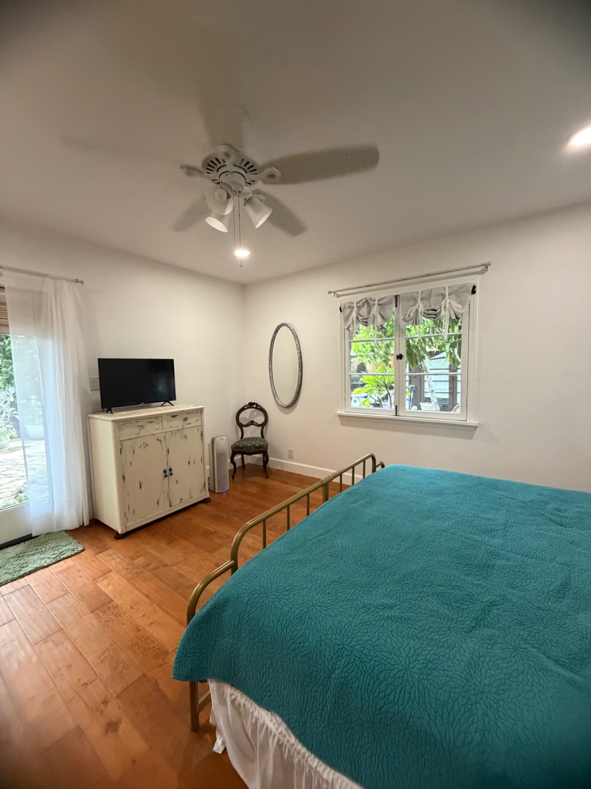 Garden Studio in mid-City Los Angeles - Photo 4