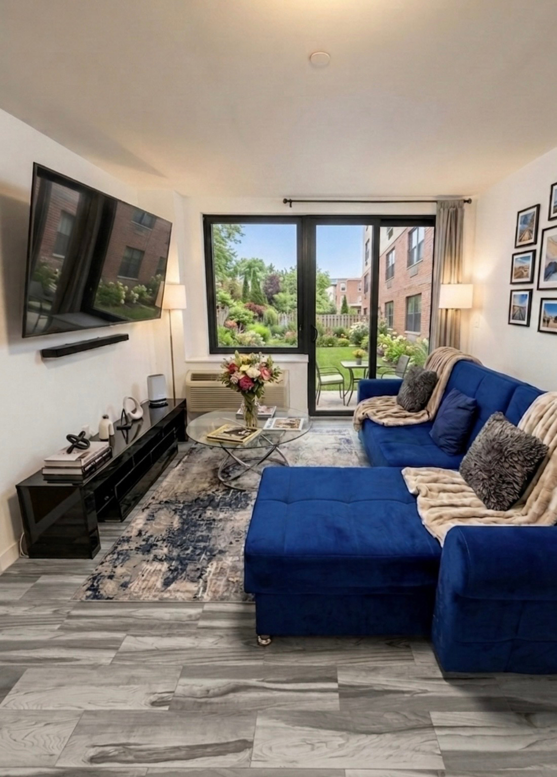 NYC Condo - Private Parking - Large Patio Deck - Near Public Transportation - Must See - Photo 1