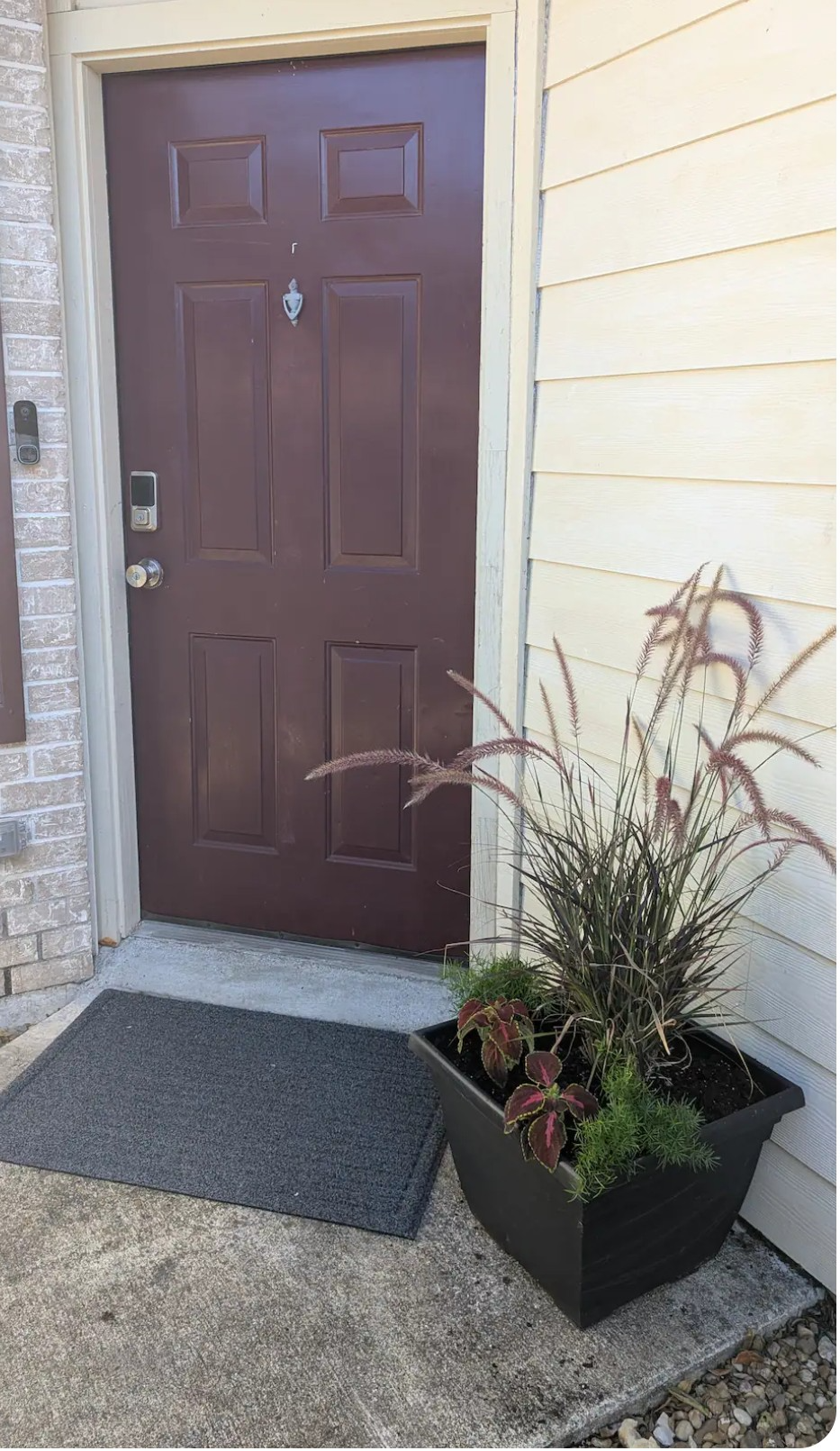 3 BR/3 Bath - covered parking - just 3 miles from 2 hospitals - Photo 10