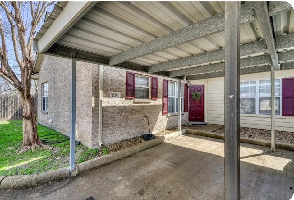 3 BR/3 Bath - covered parking - just 3 miles from 2 hospitals - Photo 11