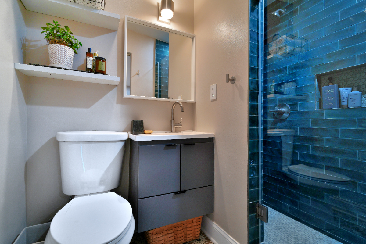 Executive suite on Capitol Hill - Photo 12