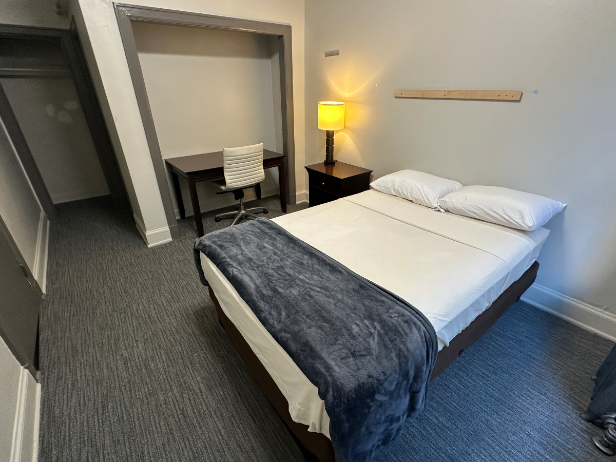 Union Square Work-Ready Suite - Photo 2