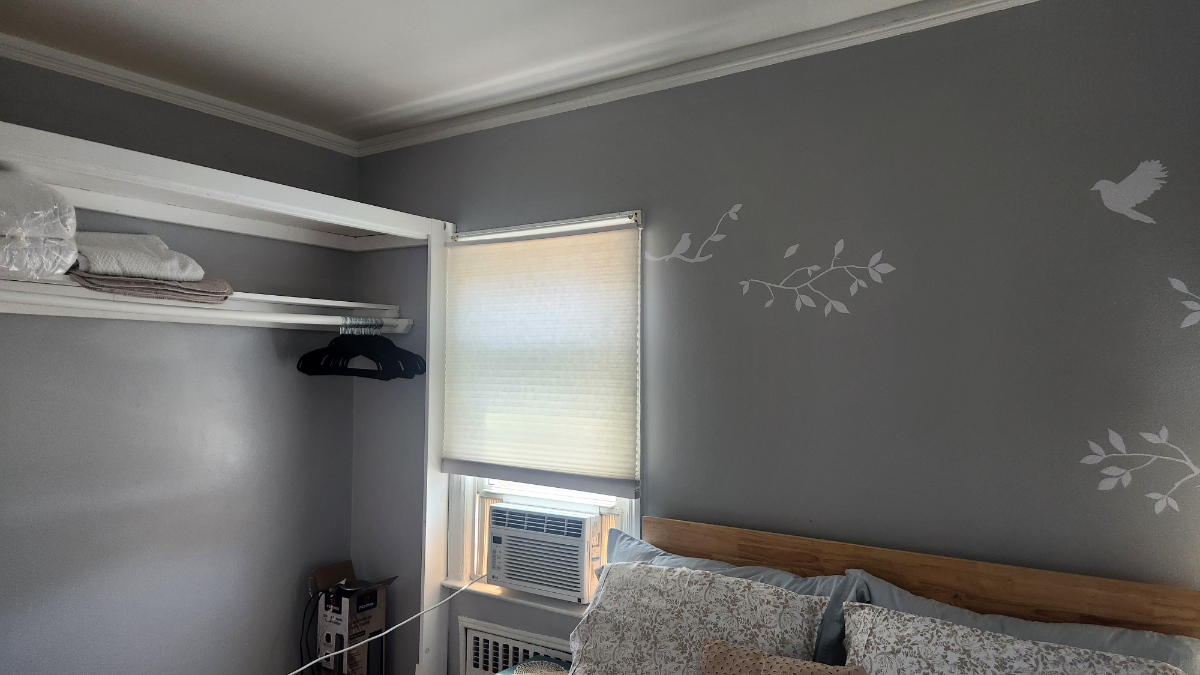 Private House with multiple Rooms and One... - Photo 4
