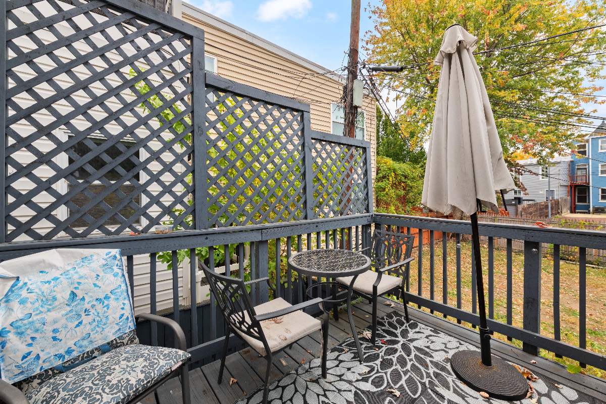 2 Bedroom 2 bath upper unit of Ledroit Park rowhouse furnished lease - Photo 11