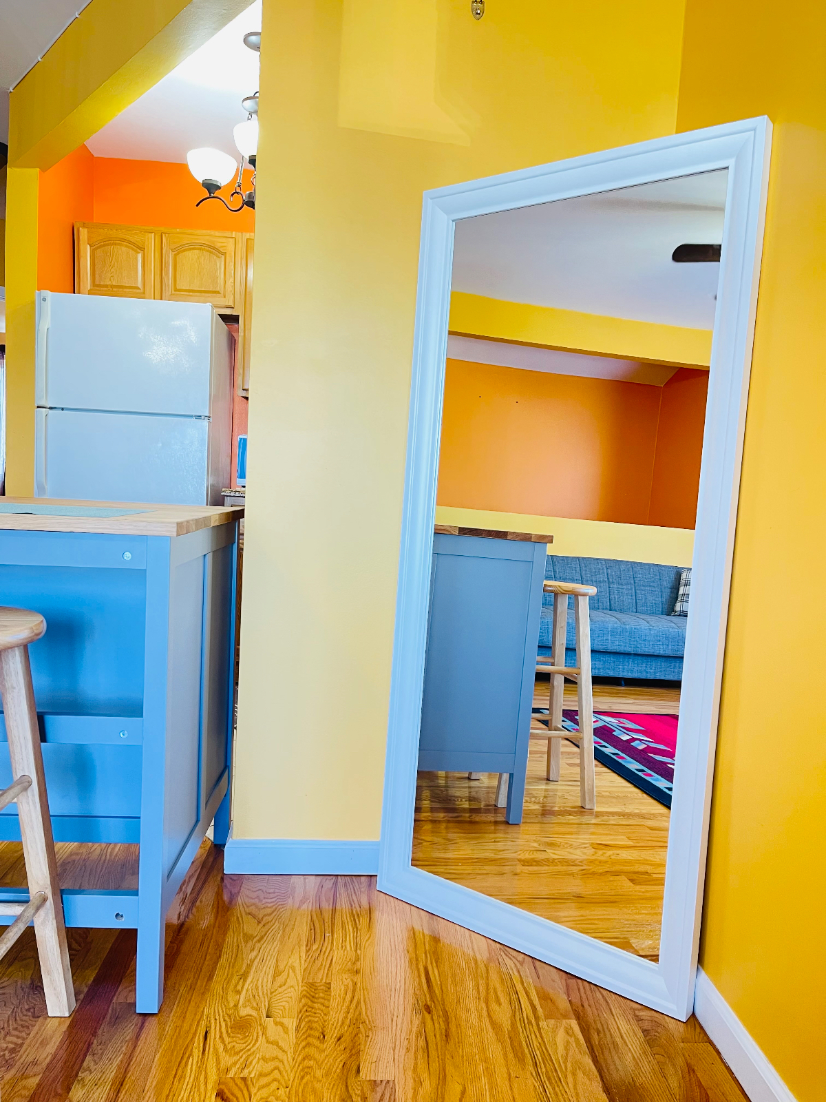 Bright & Fully Furnished 2BR Apartment in Springfield Gardens, Queens - Ideal for Travel Professiona - Photo 1