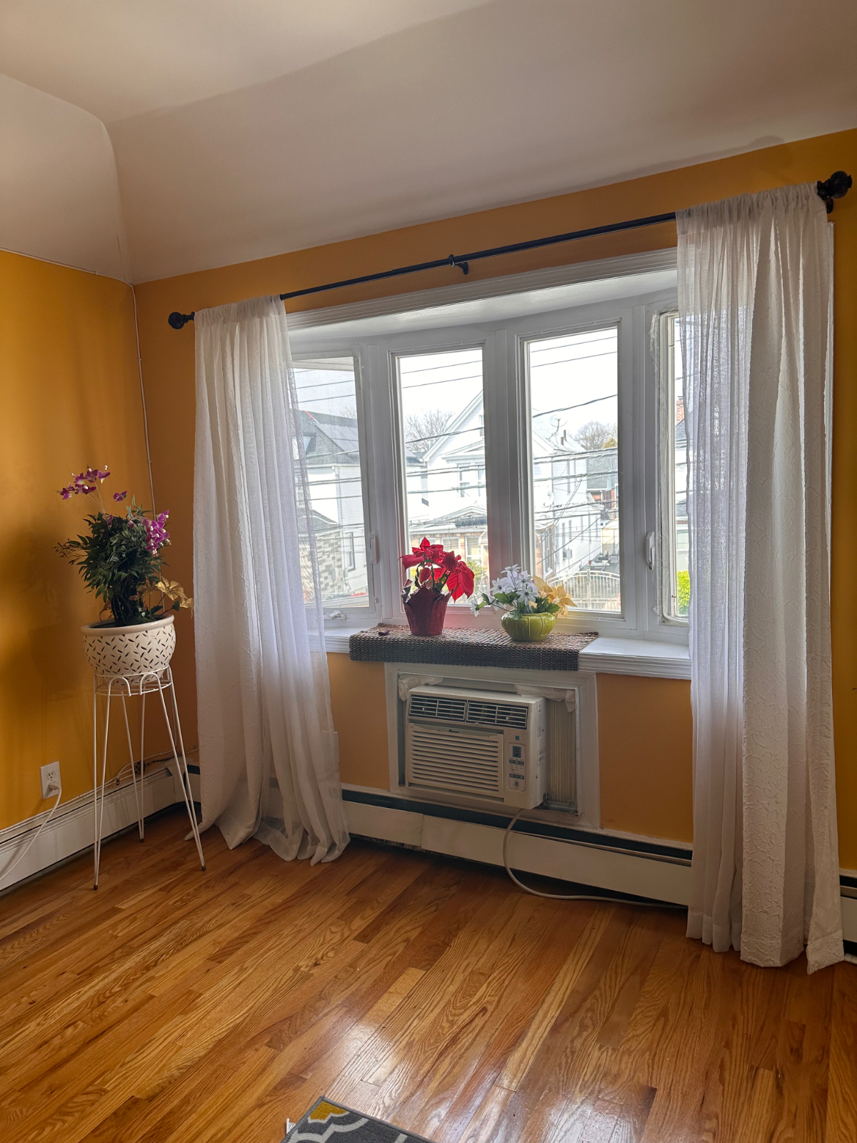 Bright & Fully Furnished 2BR Apartment in Springfield Gardens, Queens - Ideal for Travel Professiona - Photo 4