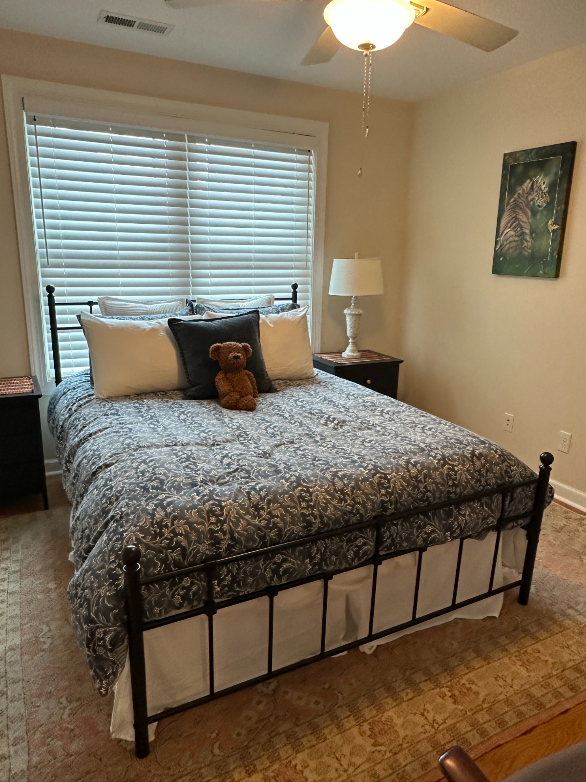 Bright & Charming 3BR Home in Black Mountain - Walk to Downtown & Lake Tomahawk - Photo 6