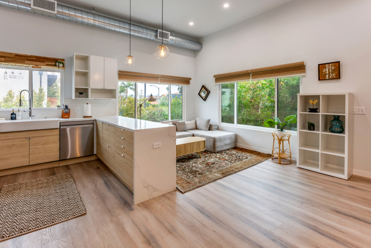 BEVERLYWOOD NEST - Photo 1