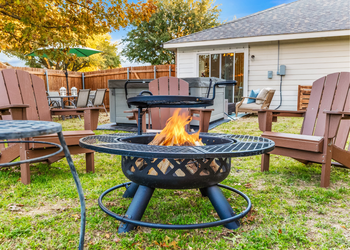 The Denim & Blues Retreat - Hot Tub & Backyard Oasis - McKinney/Frisco near Hospitals - Photo 11