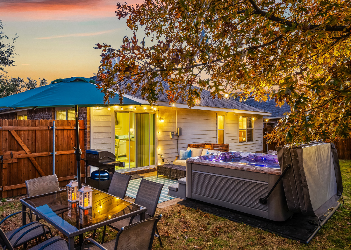 The Denim & Blues Retreat - Hot Tub & Backyard Oasis - McKinney/Frisco near Hospitals - Photo 12