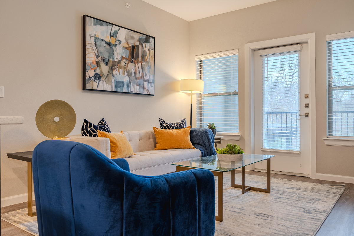 Luxury 1BR in Gated Community - Work & Relocate - Photo 1