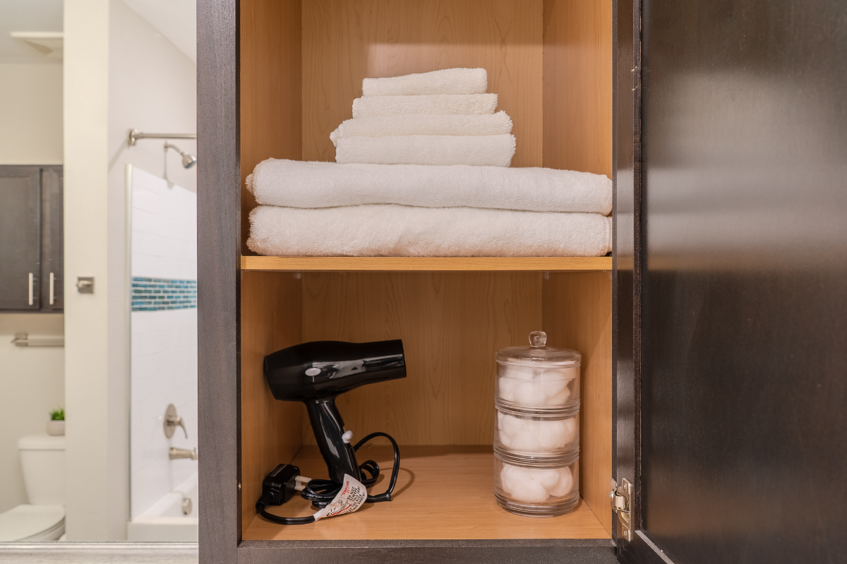 Luxury 1BR in Gated Community - Work & Relocate - Photo 9