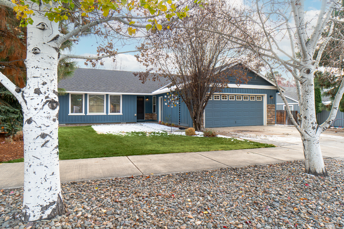 Family Friendly Home w HotTub Grill Near Park - Photo 2