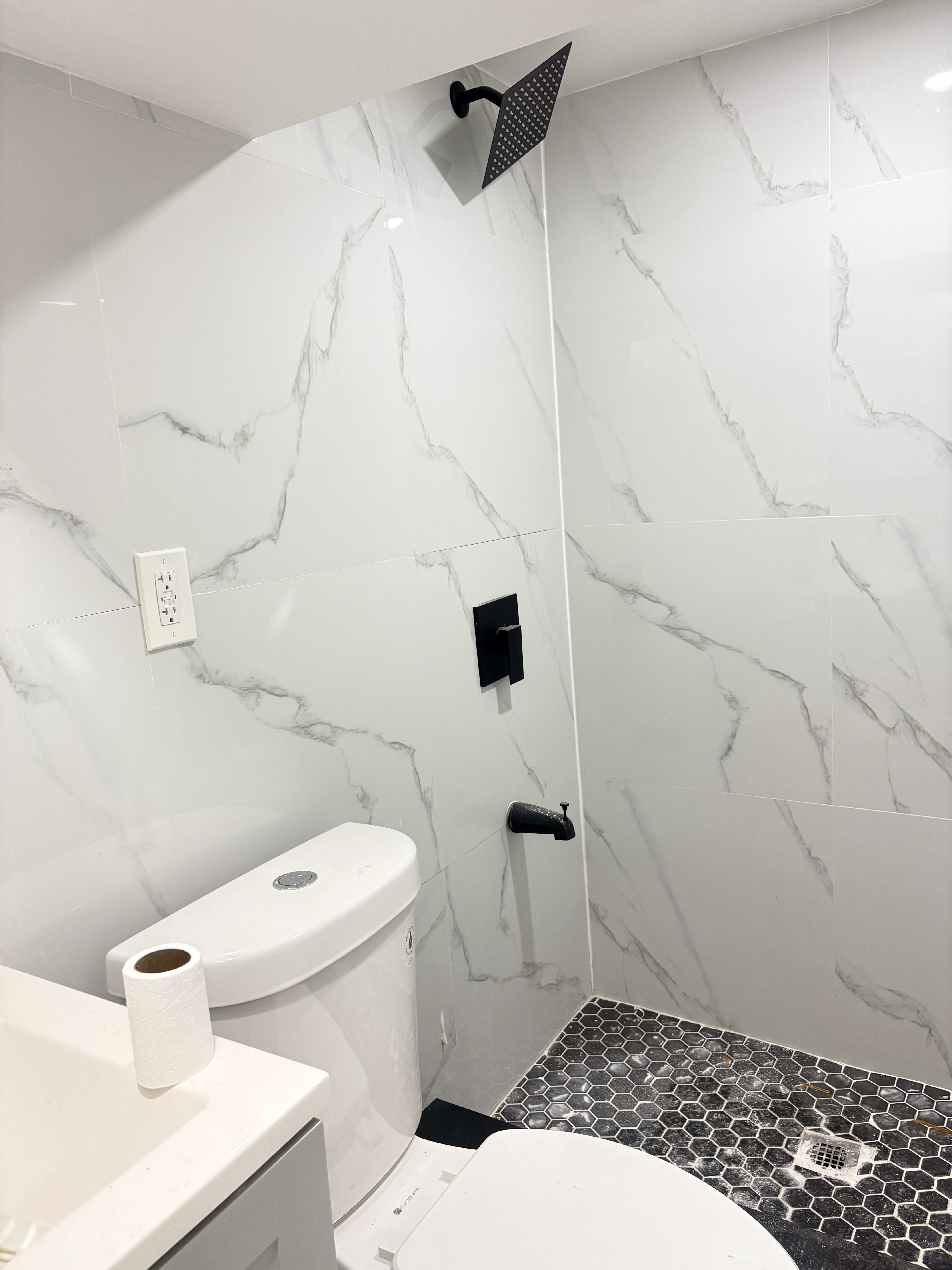 Fully Furnished One Bedroom apartment - Photo 3