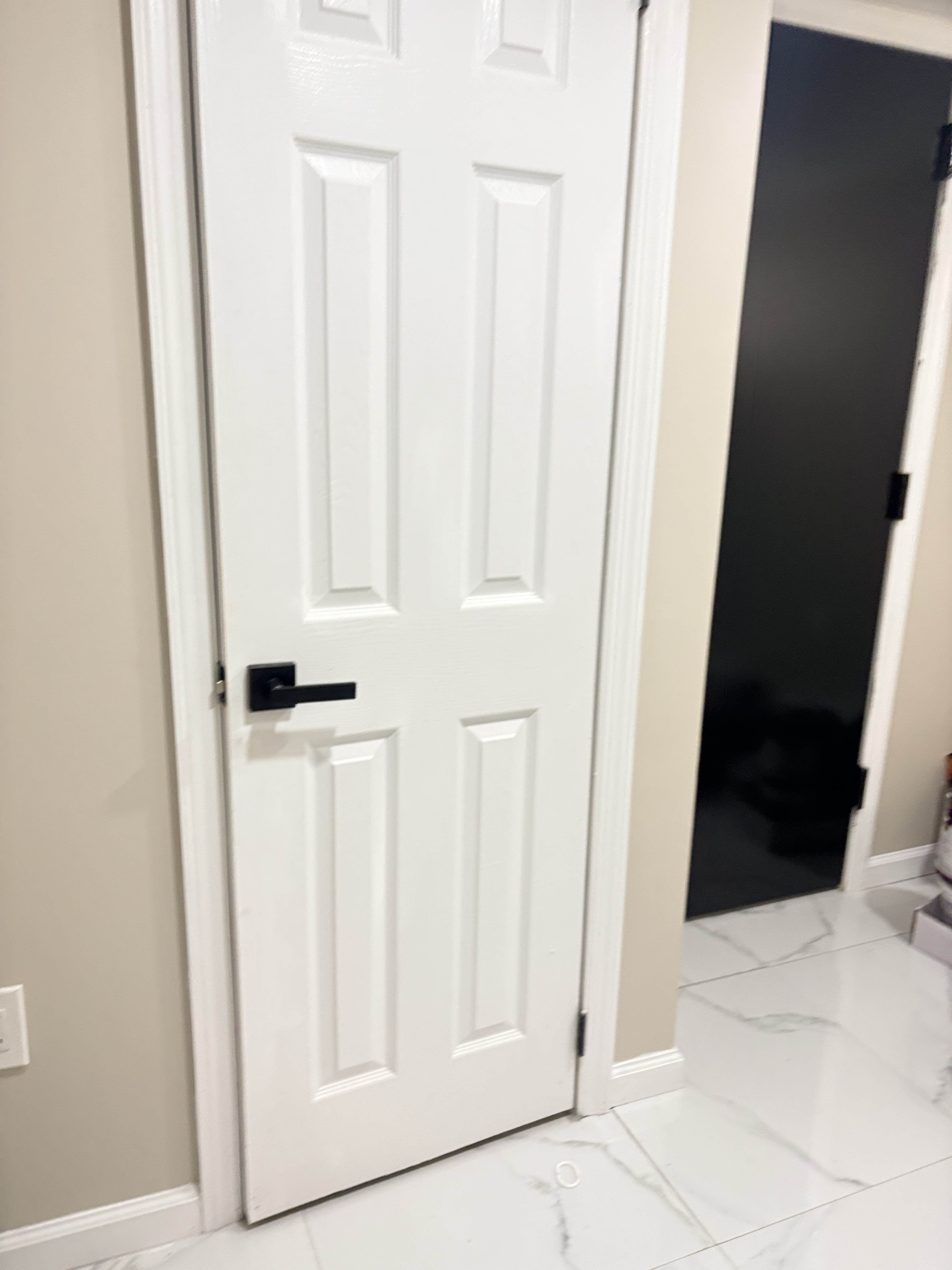 Fully Furnished One Bedroom apartment - Photo 4