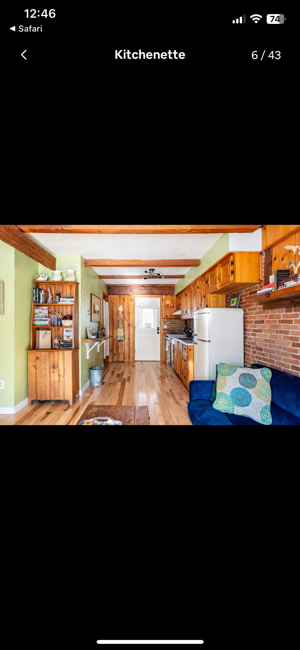 Waterfront apartment in historic farmhouse. - Photo 12