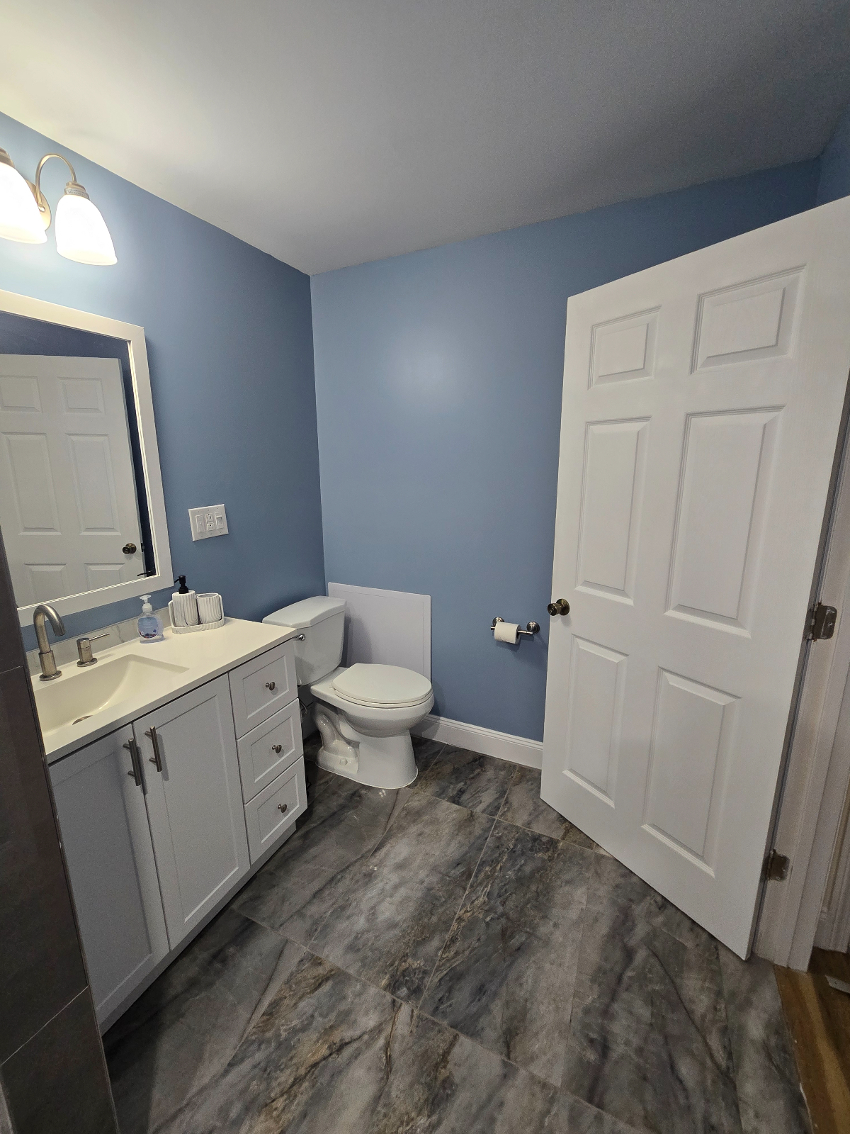 Two-bedroom House close to Hospitals - Photo 6
