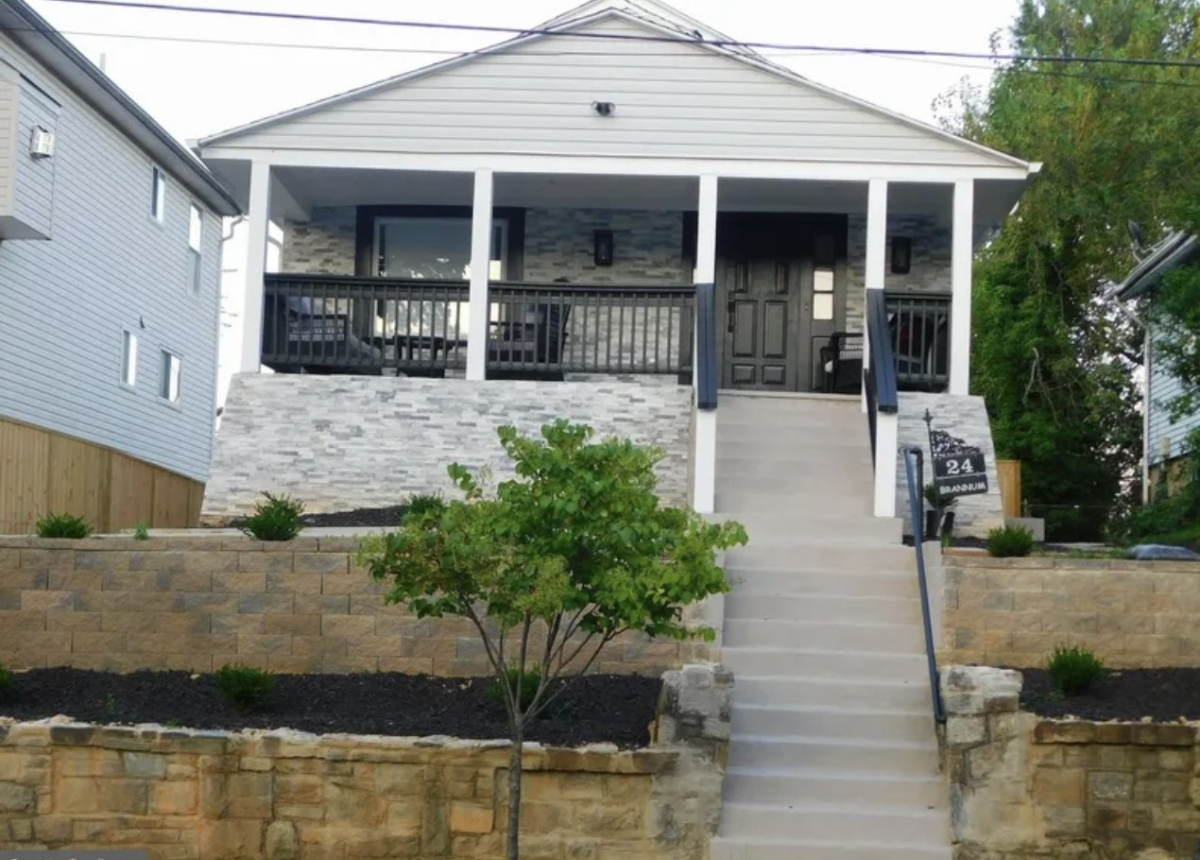 4BR Furnished Home, PRIVATE GARAGE PARKING, Utilities Included, Near Metro stations - Photo 2