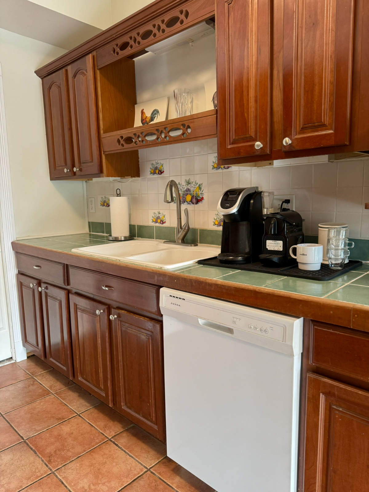 Charming 3BR  in the Heart of Richmond Village - Photo 8