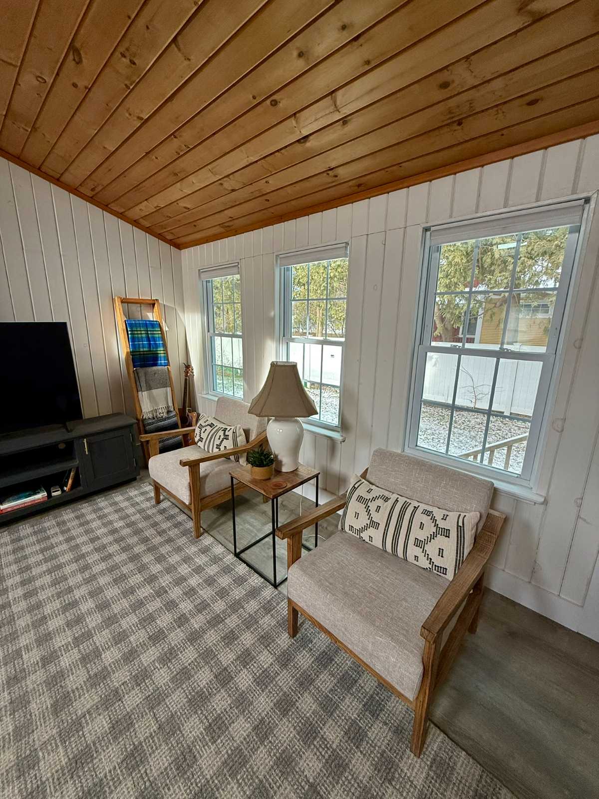 Charming 3BR  in the Heart of Richmond Village - Photo 3