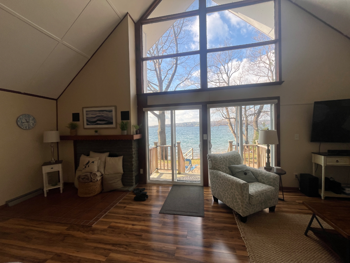 Ripple Side Cottage on Skaneateles Lake - Photo 2