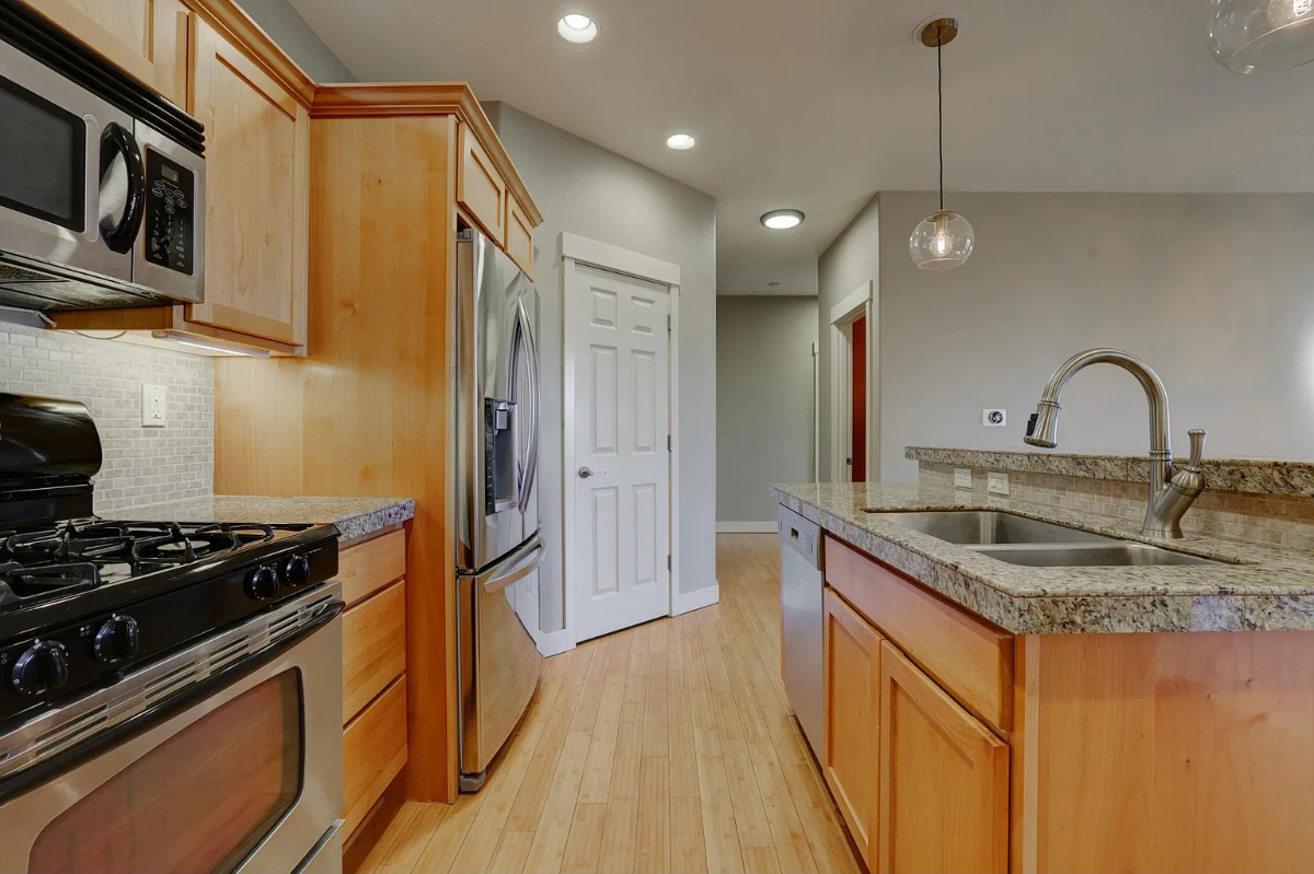 Cozy, Private Furnished ADU - Photo 6
