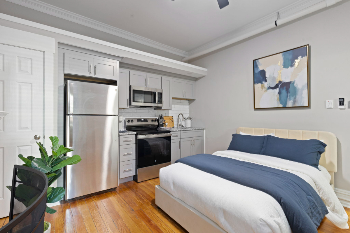 1024 W Franklin Street - Apt 1 - Photo 3